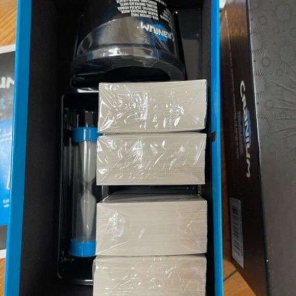 Cranium Dark Card Adult Party Game - New Sealed - Hauntingly Fun Best Seller - Picture 4 of 4